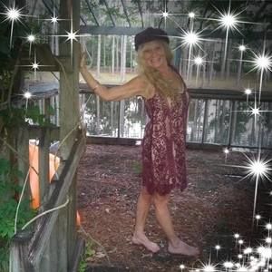 Meet your Posher, Frances